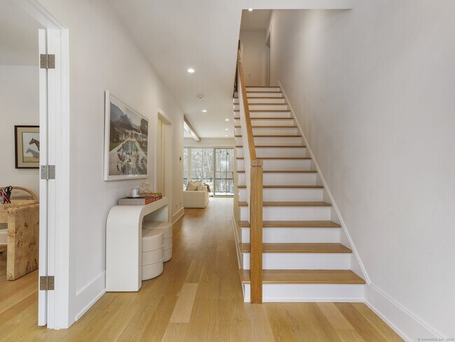 Foto del edificio - 12 White Barns Ln