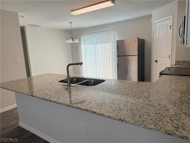 Building Photo - 324 NW 3rd Ln