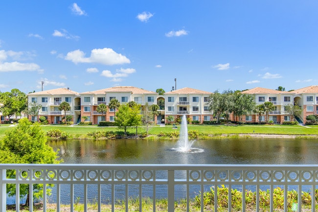 Building Photo - 9210 Myrtlewood Cir W