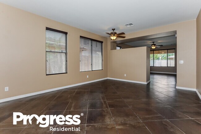 Building Photo - 4128 E Desert Sands Pl