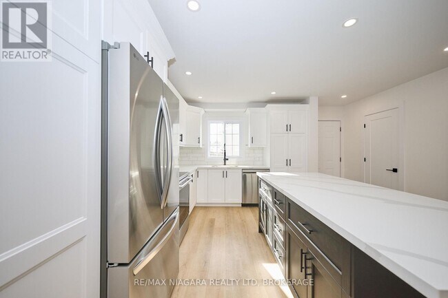 Photo du bâtiment - 8141 Coventry Rd