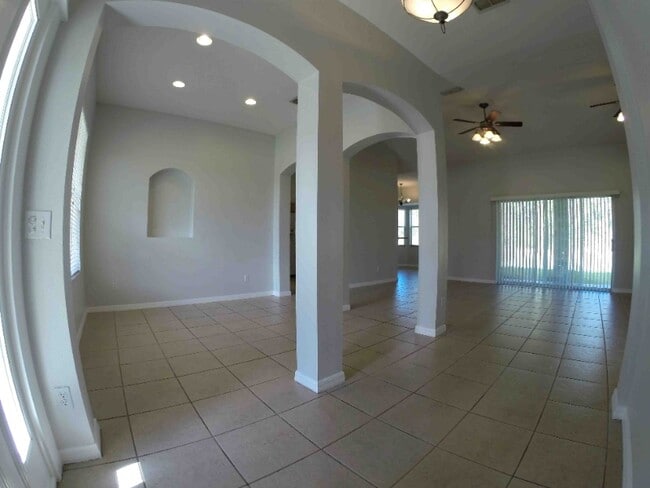 Building Photo - 4459 SW 99th St
