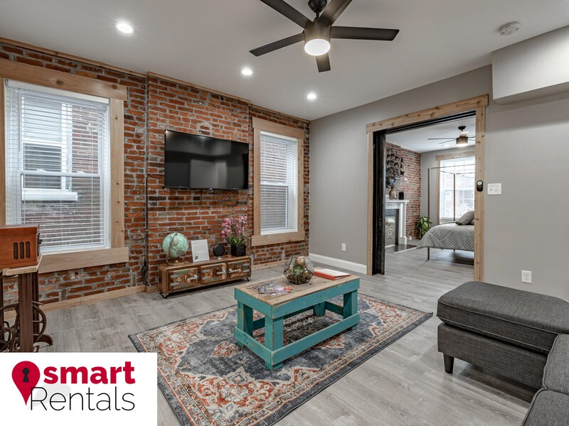Foto principal - 3851 McRee Ave