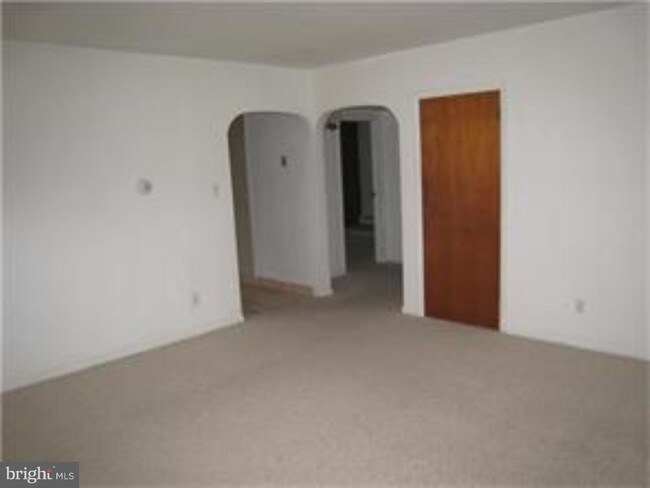 Building Photo - 328 Delsea Dr
