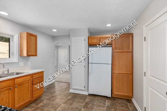 Foto del edificio - 1308 Leonard St NW