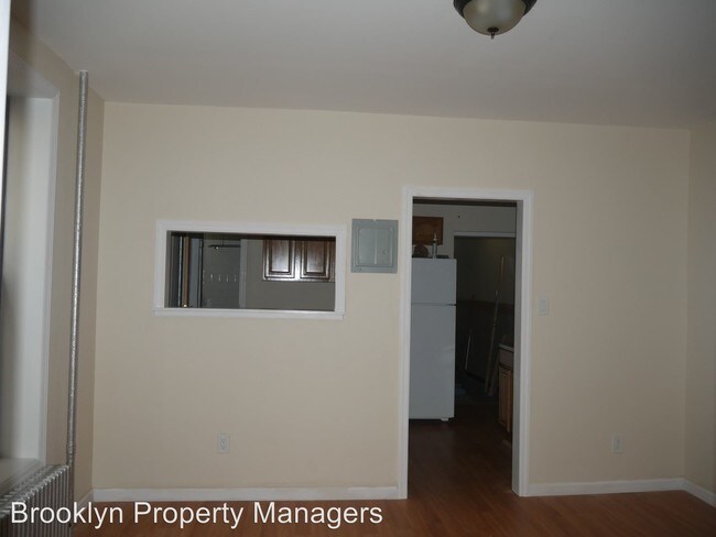 Building Photo - 227 56th St