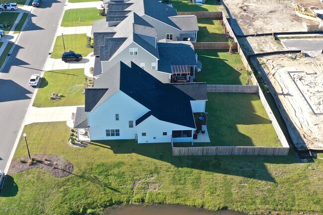 Building Photo - 420 Aurora Pl
