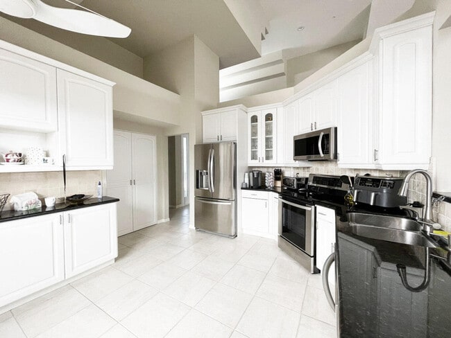 Foto del edificio - 16825 Chartley Ct