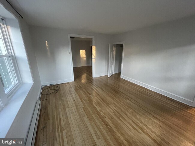 Foto del edificio - 7001 McCallum St