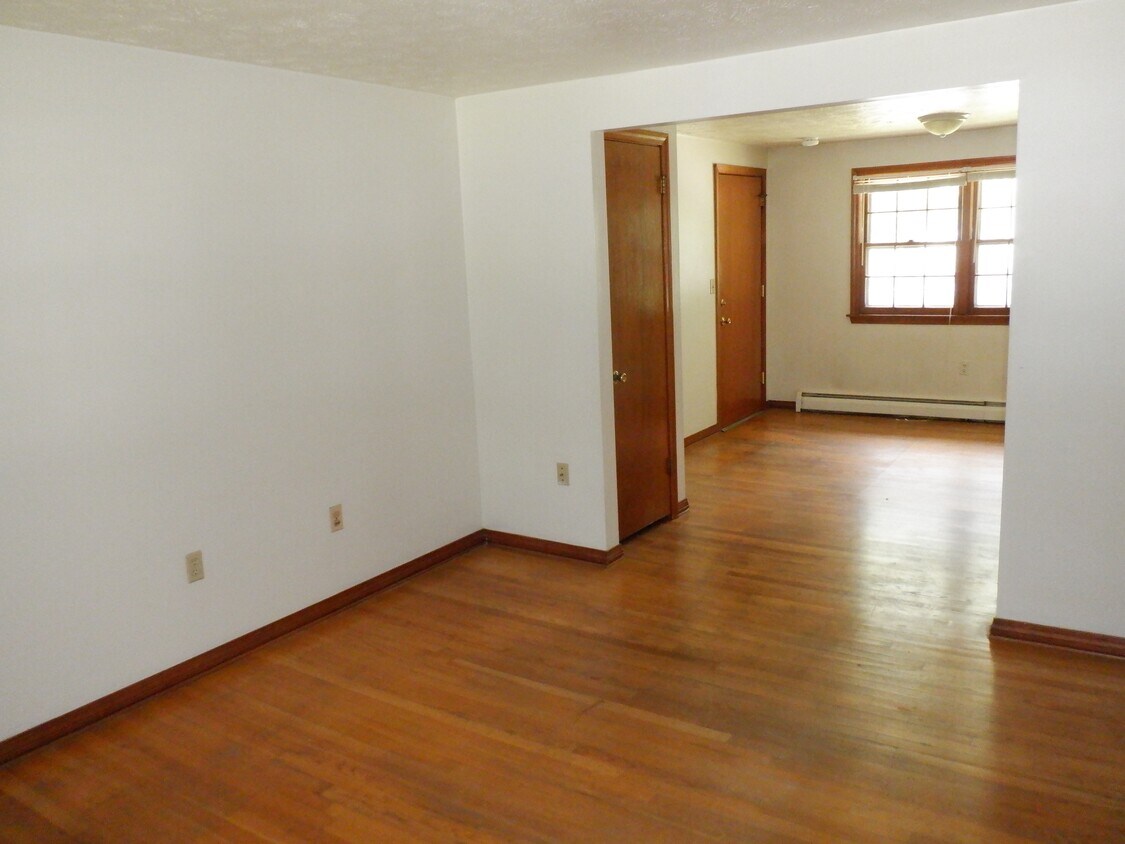 95 Grove St, Vernon, CT 06066 Apartments in Vernon, CT