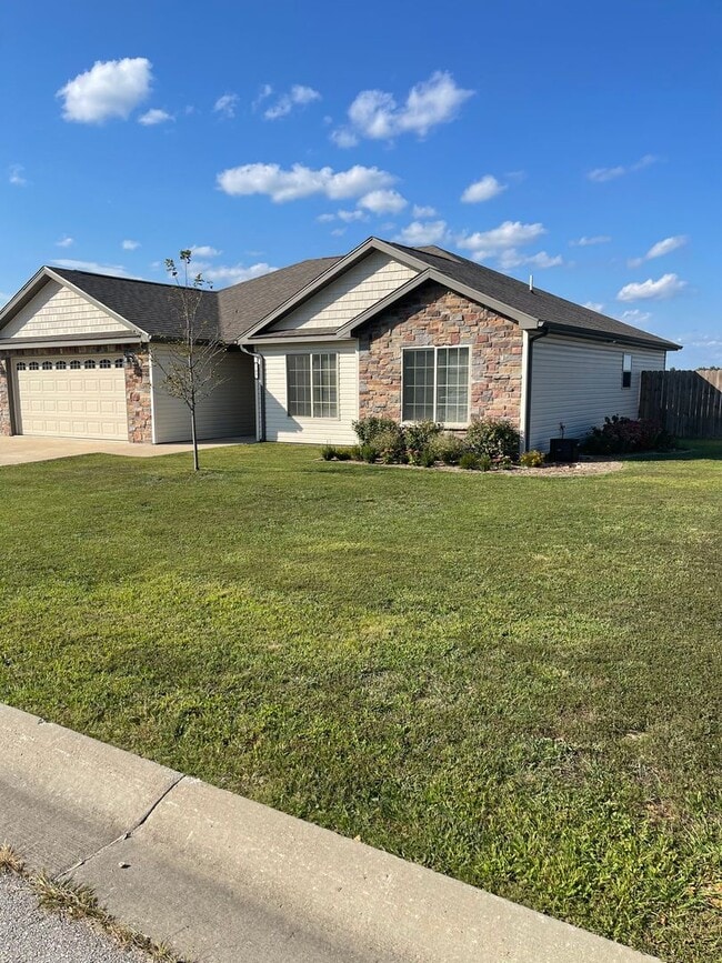 Foto del edificio - Available 06/24/2026