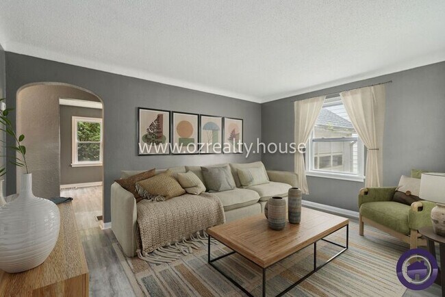 Building Photo - 2126 Marlow Rd