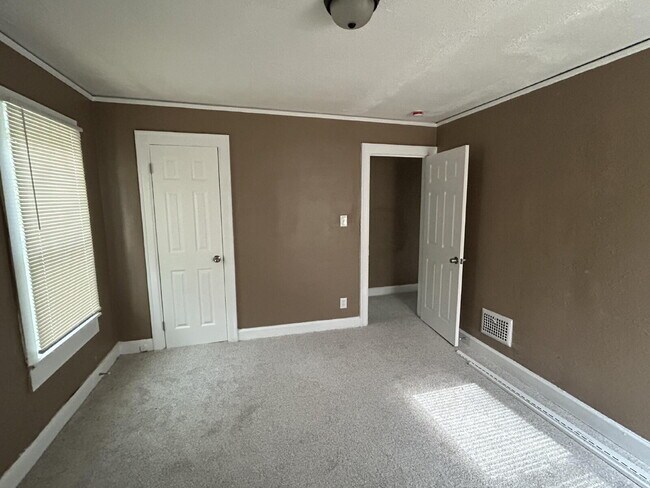 Foto del edificio - 14644 Hubbell Ave