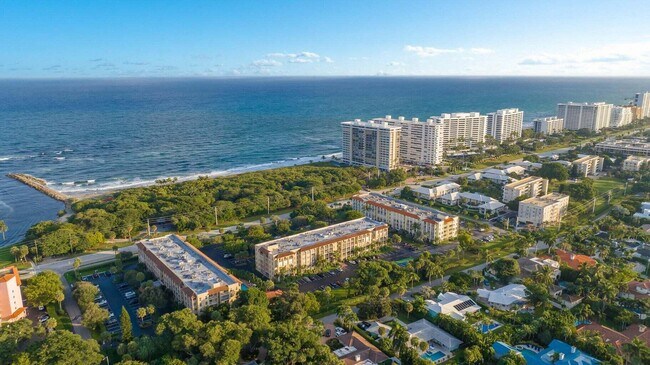 Foto del edificio - 1111 S Ocean Blvd
