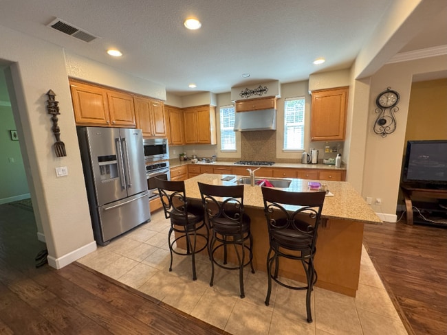 Building Photo - 2901 Embleton Ln