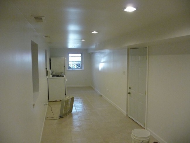 Foto del edificio - 1511 N California Ave