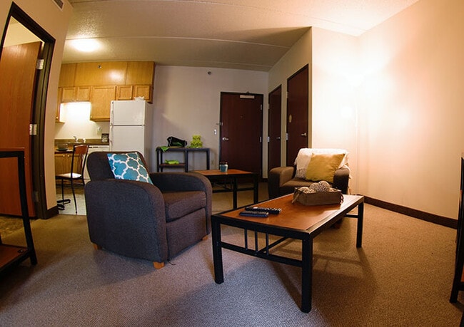 Building Photo - 500 Club Apts