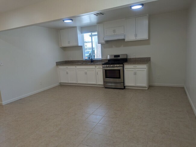 Foto del edificio - 1201p -131-2103 Carrere St. MG