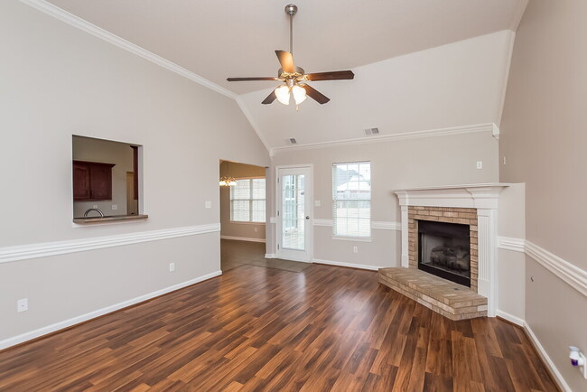 Building Photo - 8332 Pinnacle Dr