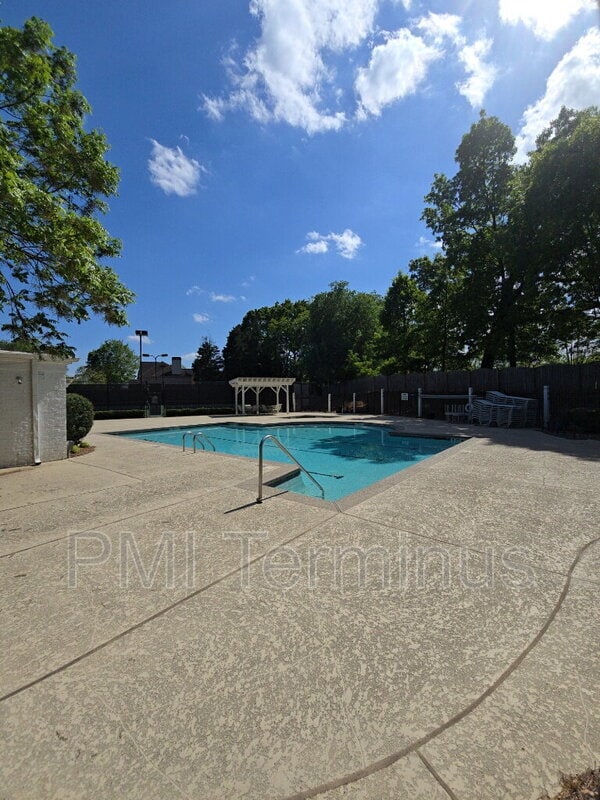 Building Photo - 3307 Fieldwood Dr SE