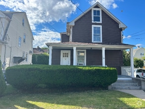 Building Photo - 30 Treno St