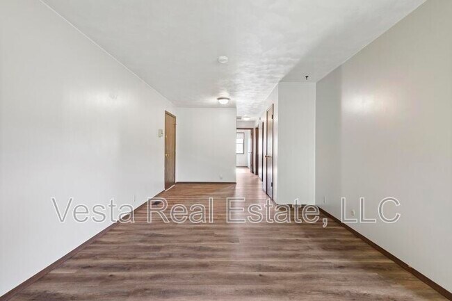 Foto del edificio - 412 N. Highland