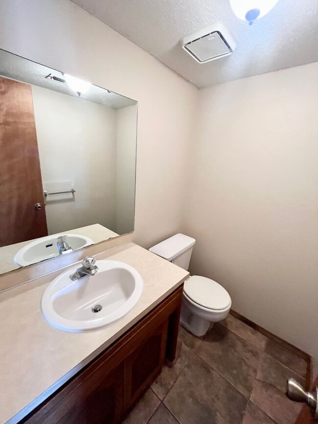 Foto del edificio - Updated 2 bedroom 1.5 bath home in a great...