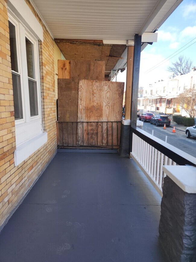 Foto del edificio - Rental Home-Tremendous Value in West Phila...