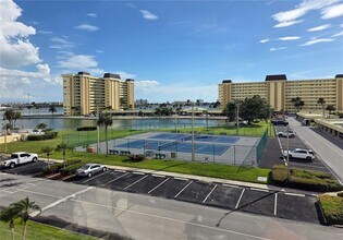 Building Photo - 4650 Cove Cir