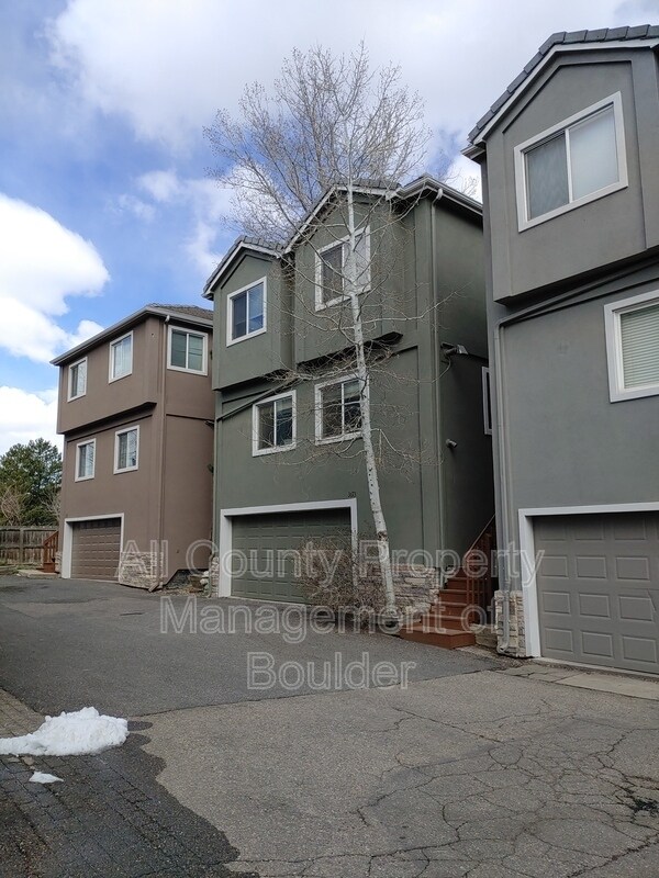Foto principal - 3673 Iris Ave