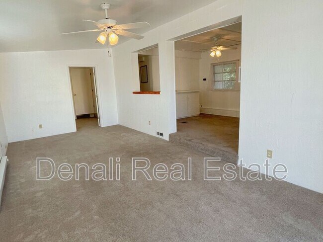Foto del edificio - 5709 W Rocking Cir St