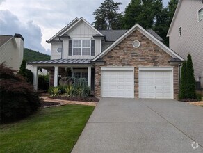 Building Photo - 455 Highlands Loop
