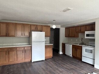 Building Photo - 922-926 Ludlow Avenue