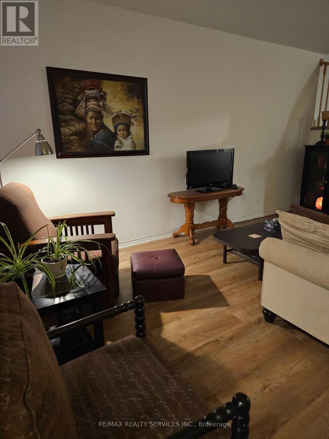 Building Photo - 1226 Plato Dr