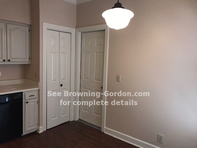 Building Photo - Spectacular 3 Bedroom Condo in Burton Hills