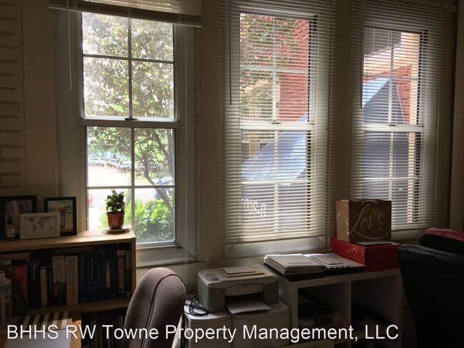Building Photo - 2 br, 1 bath House - 1008 Westover Avenue ...