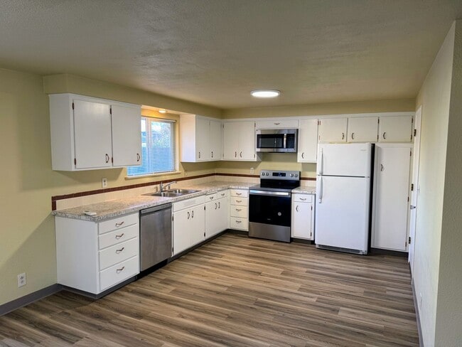 Foto del edificio - 2-Bed, 1-Bath Duplex – Great Location!