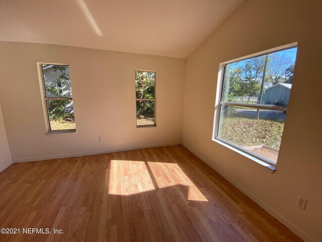 Foto del edificio - 908 Helen St