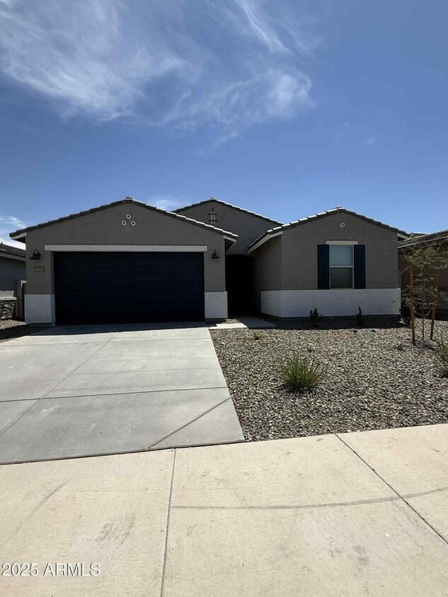 Primary Photo - 15995 W Honeysuckle Dr