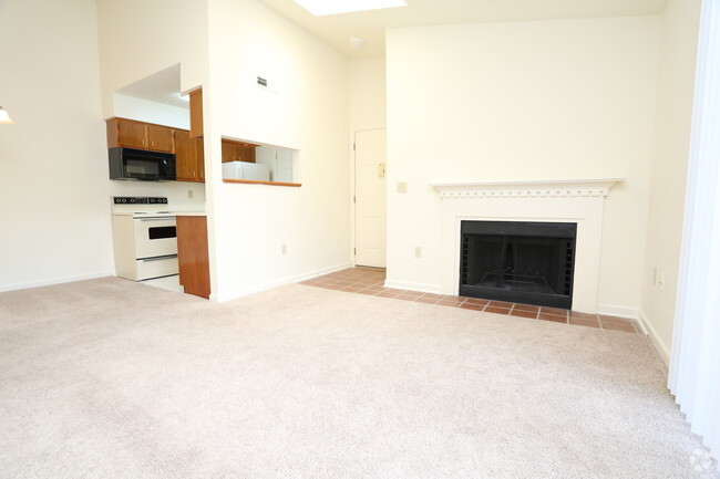 2BR, 1.5BA- 1,025 SF - Living Room - Allison Heights Apartment Community