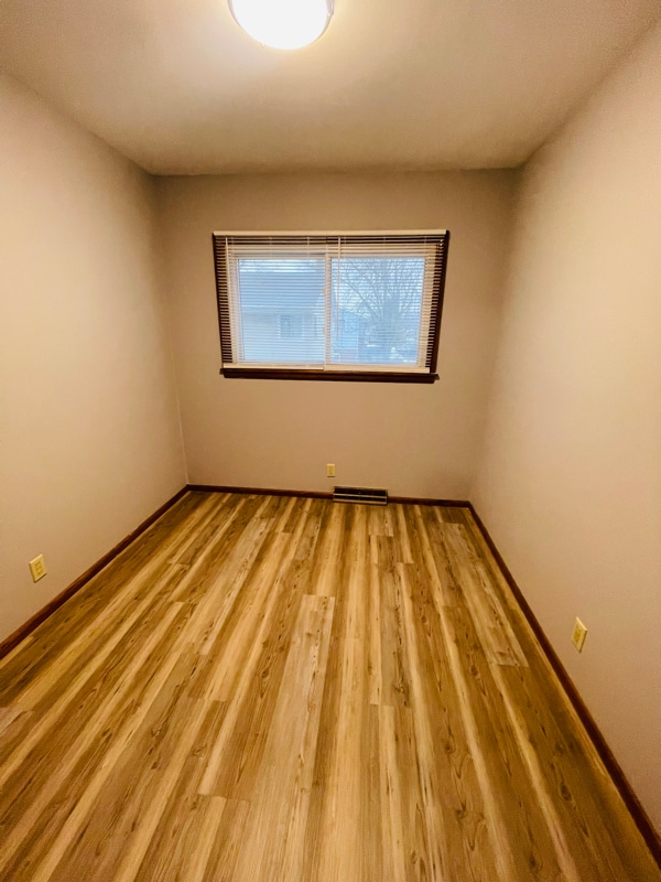 Foto del edificio - 8560 W Villard Ave