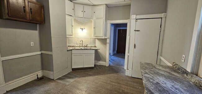 Foto del edificio - 602 E Ravine Ave