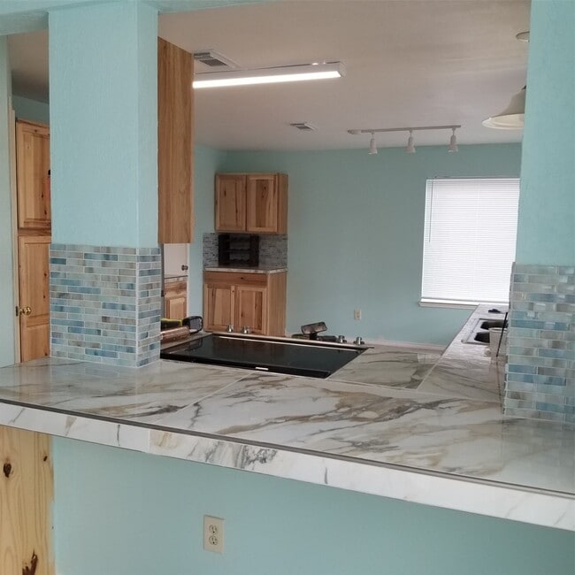 Building Photo - 6206 Verde Valley Dr