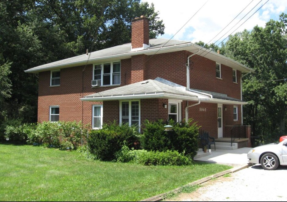 Primary Photo - 5940 Rayl Dr