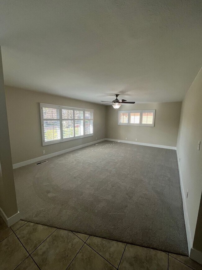 Foto del edificio - Renovated Two Bedroom Home in Rincon Valley
