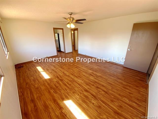 Foto del edificio - 323 Longley Pl