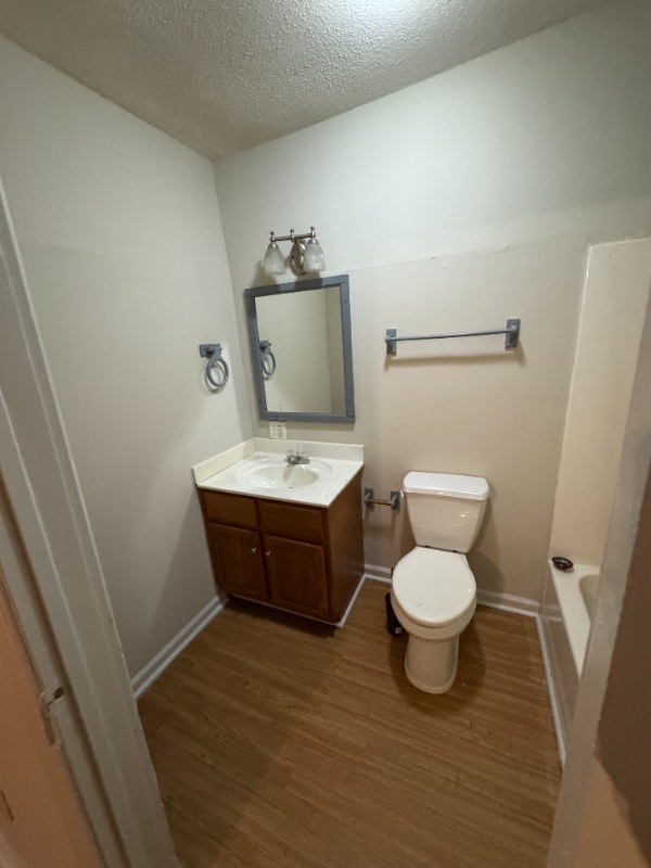 Building Photo - 426 Maple St