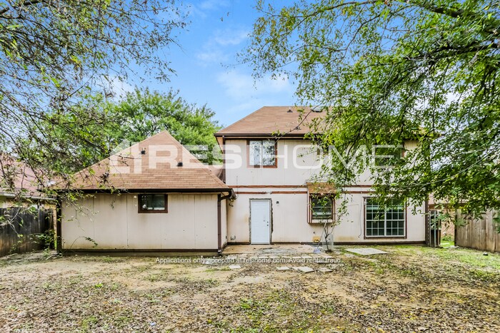 Foto del edificio - 6008 Meadowside Trail