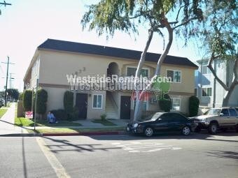 Building Photo - 3873 College Ave
