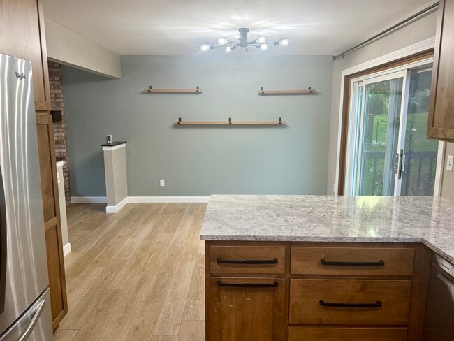 Building Photo - 500 W Mohawk Trl